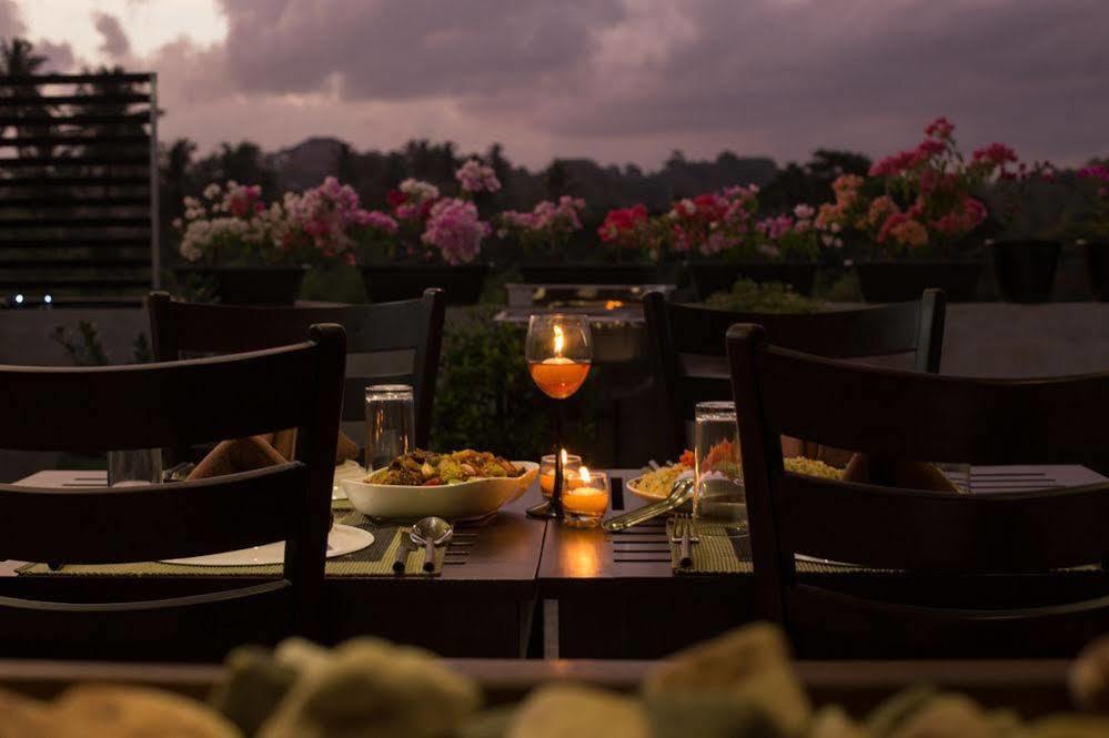 Winter Villa Kandy Luaran gambar